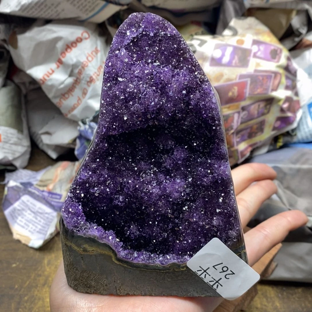 紫晶乌拉圭未镶嵌