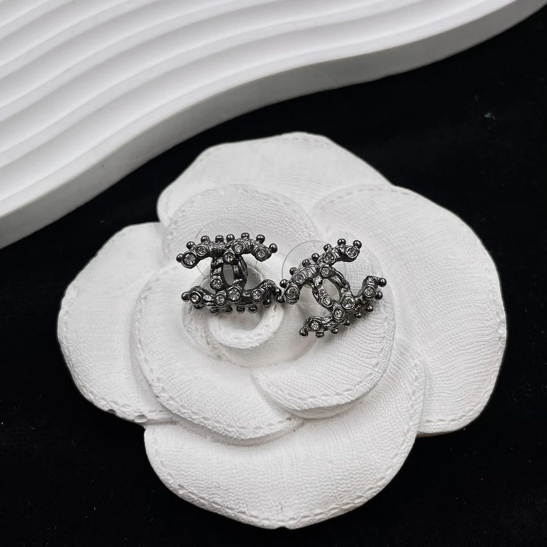 95新 Chanel/香奈儿 香奈儿羌黑色双c耳钉/x05634