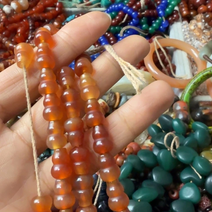 用***6玛瑙/玉髓未镶嵌颈饰