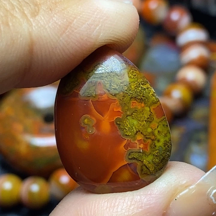 玛瑙/玉髓颈饰未镶嵌