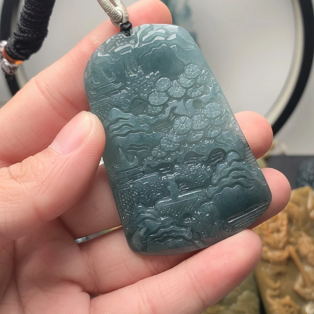 翡翠未镶嵌颈饰无