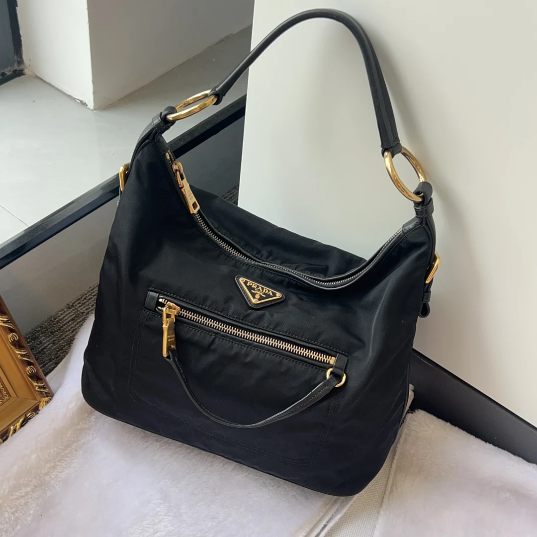 95新 Prada/普拉达 黑金单肩hobo包包/CC0058