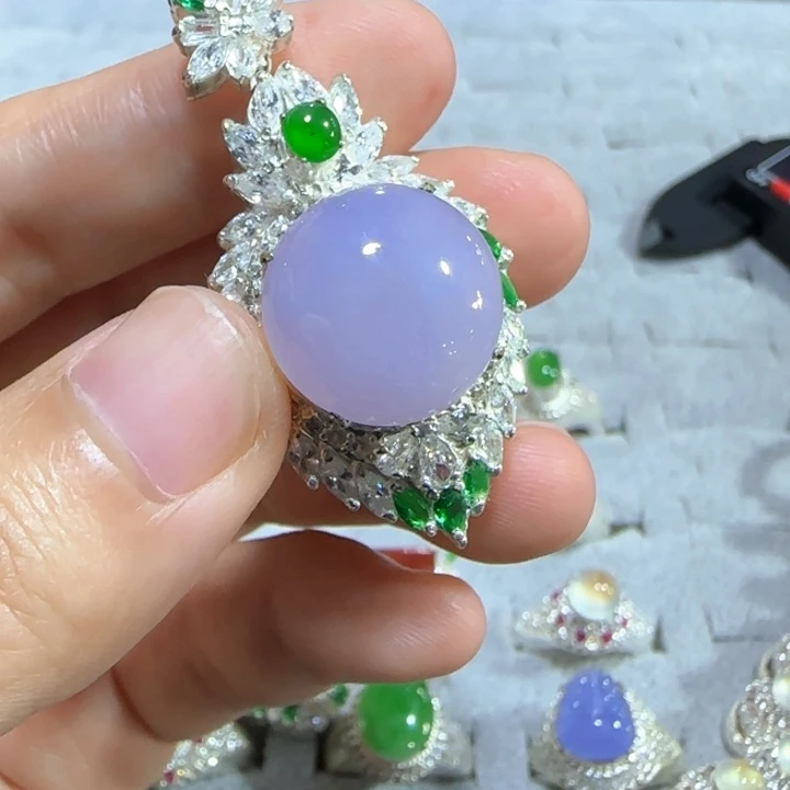 定制翡翠未镶嵌翡翠