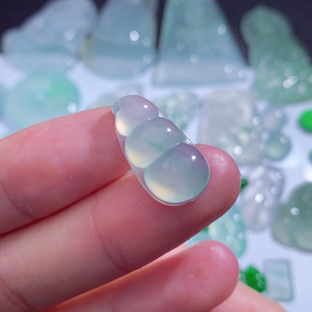 翡翠未镶嵌颈饰缅甸翡翠