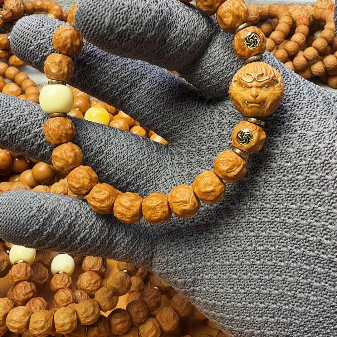 猴头核桃手串龙蛇素加金招财加桶腊