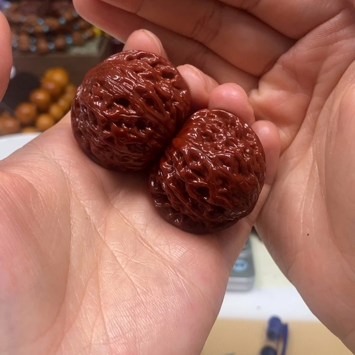 文玩核桃吊坠磨盘