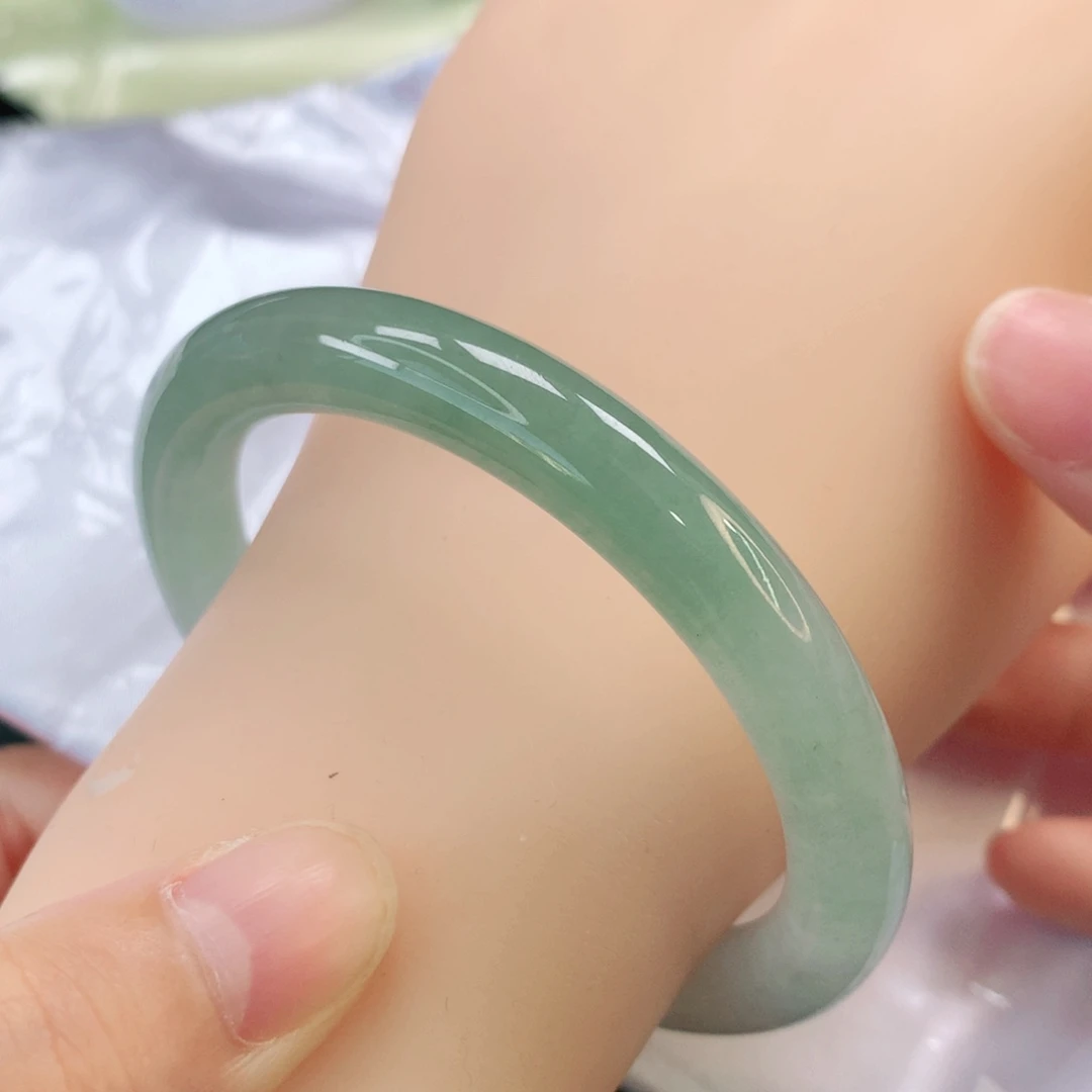 未镶嵌手镯翡翠翡翠手镯54圆