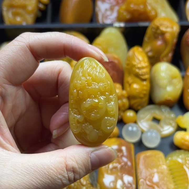 p***s石英质玉未镶嵌颈饰
