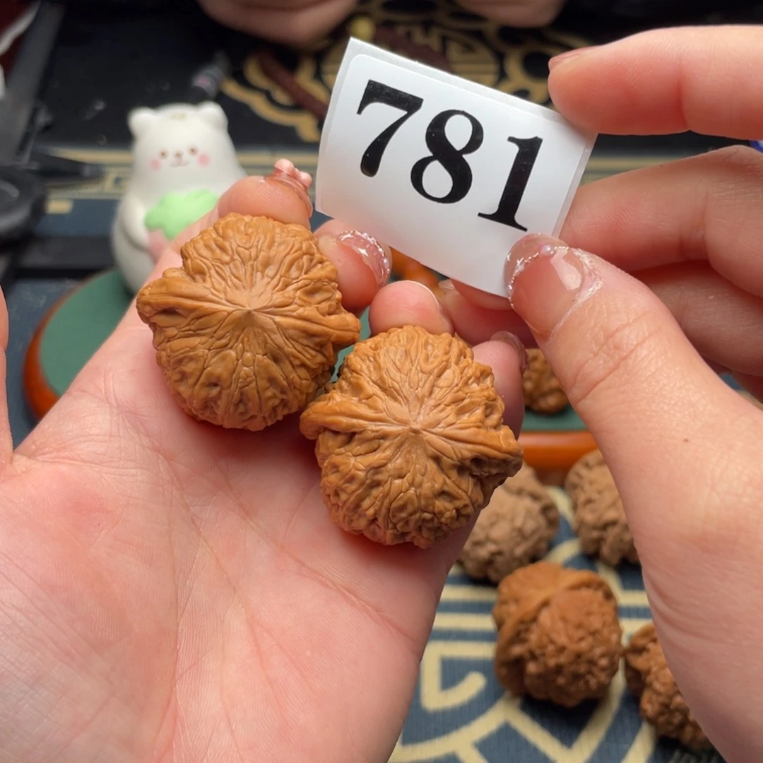 文玩核桃吊坠37铁锤781号