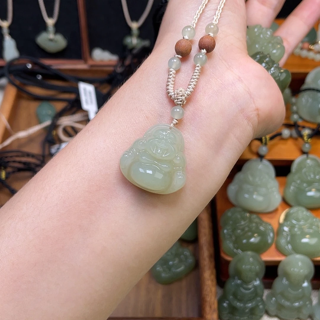 和田玉未镶嵌颈饰25浅