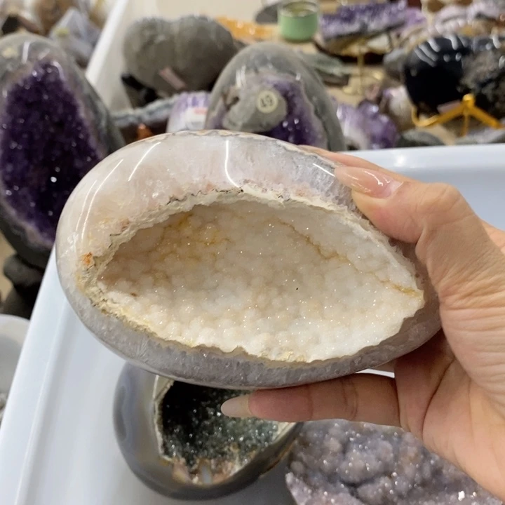 紫晶未镶嵌珠宝半成品