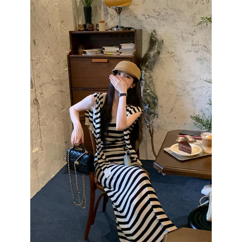 夏季时尚显瘦气质条纹收腰两件套连衣裙波西米亚海边休闲甜美长裙