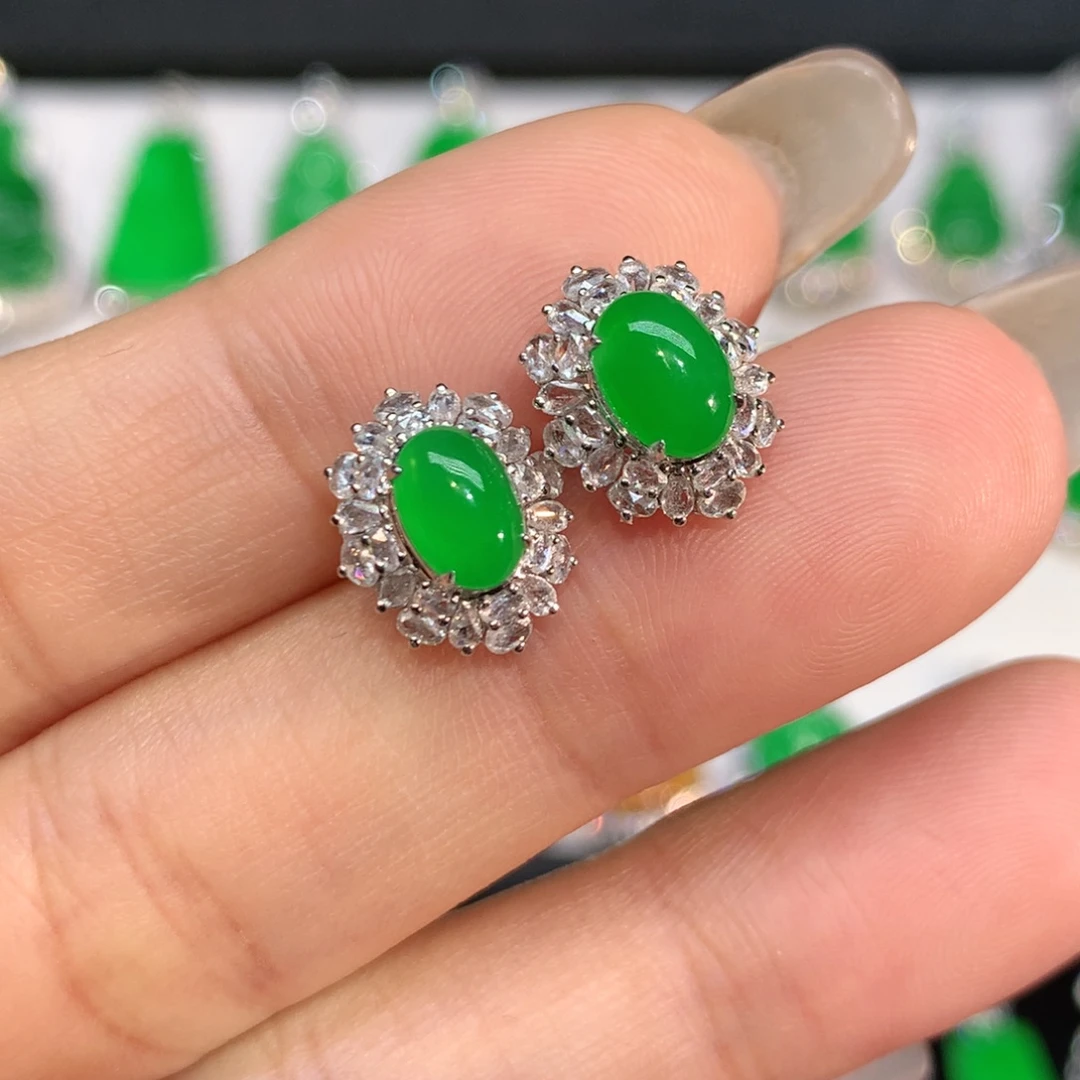 翡翠18K金镶嵌耳饰