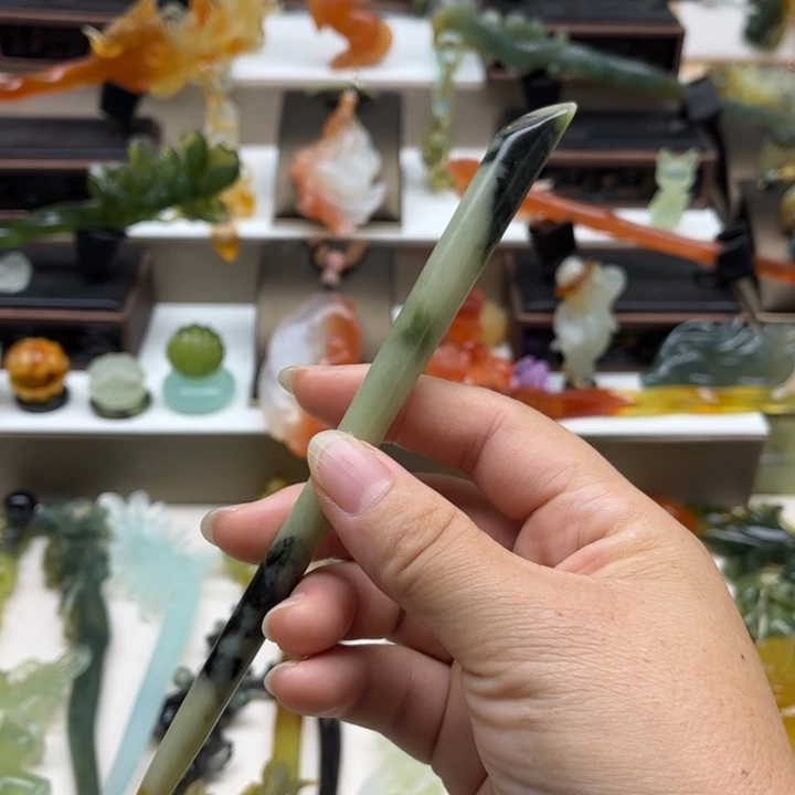 蛇纹石玉未镶嵌岫玉发簪