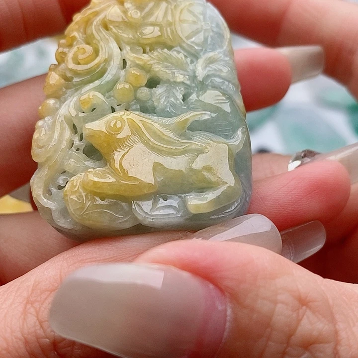 翡翠未镶嵌颈饰翡翠