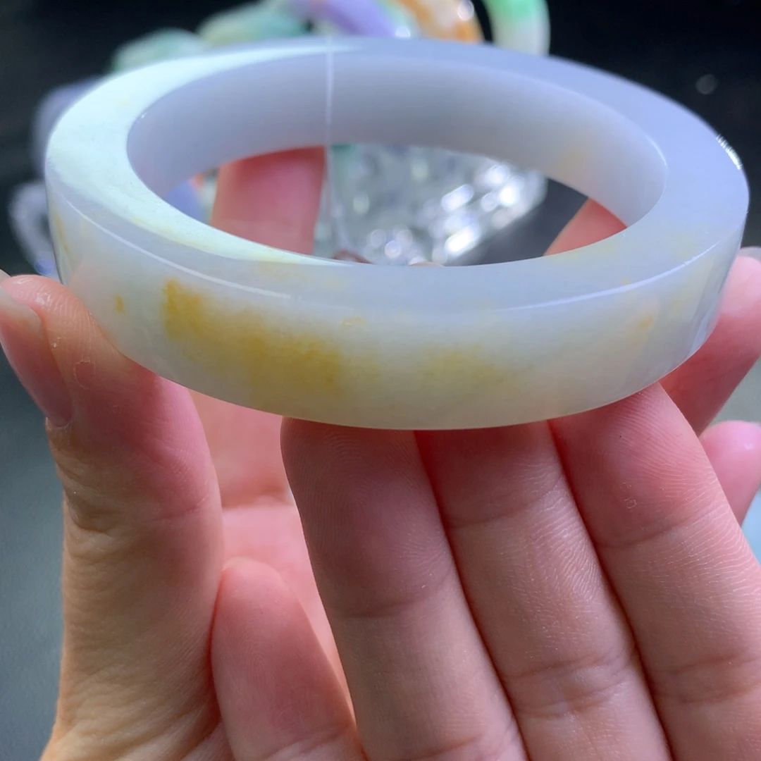 定制翡翠未镶嵌翡翠手镯