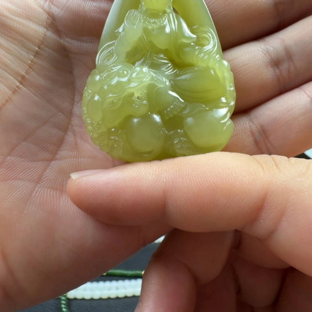 和田玉（黄玉）未镶嵌颈饰