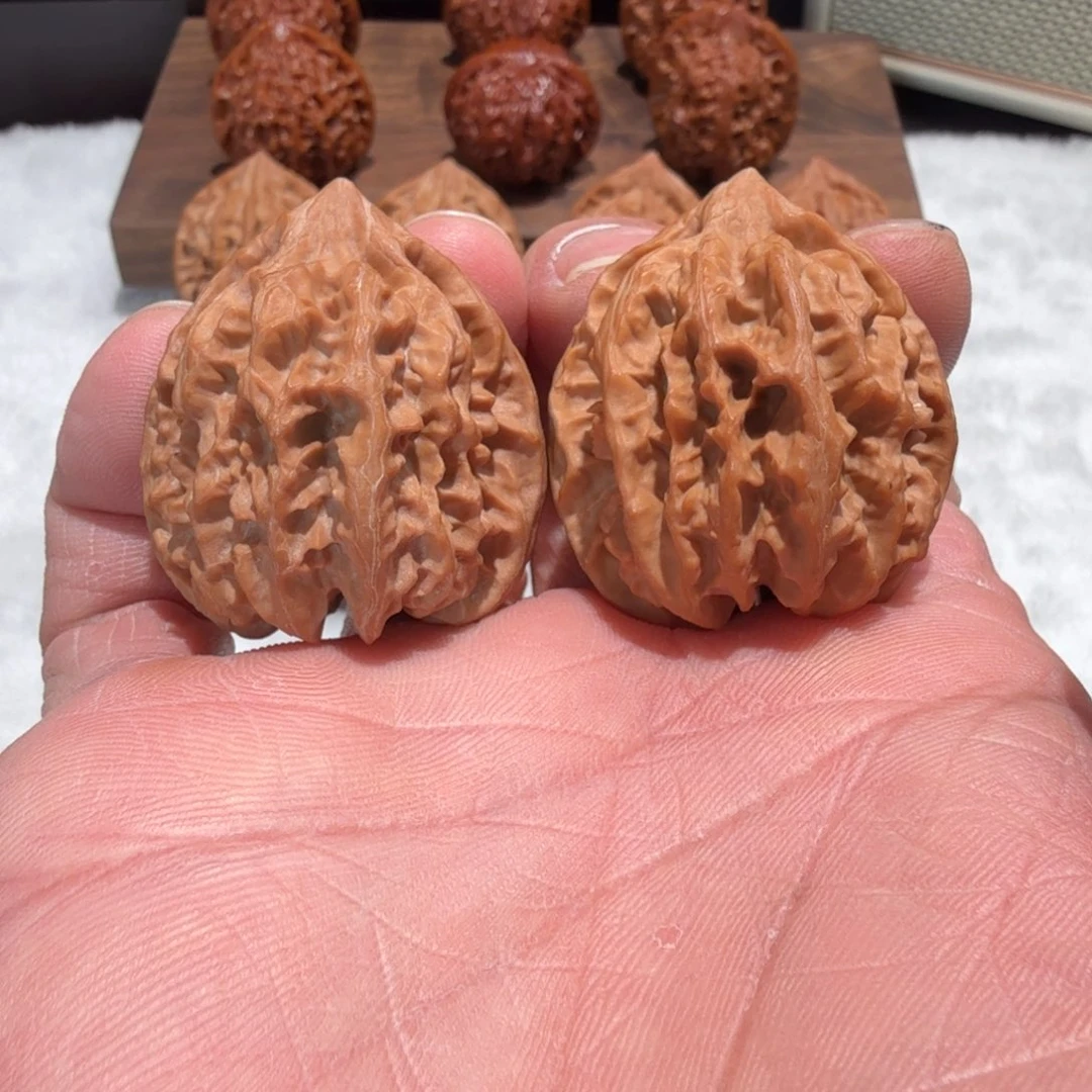 文玩核桃吊坠曹大龙36