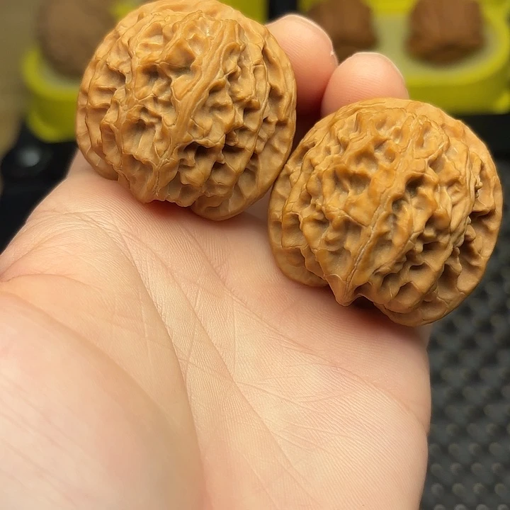 文玩核桃吊坠39全品苹果园狮子头