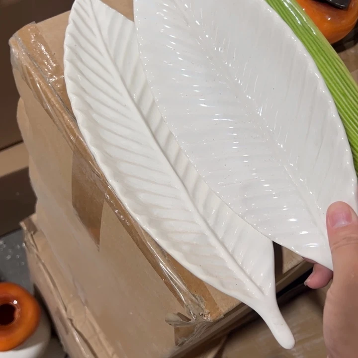 瓷花瓶摆件外贸出口（微瑕）长30宽10公分