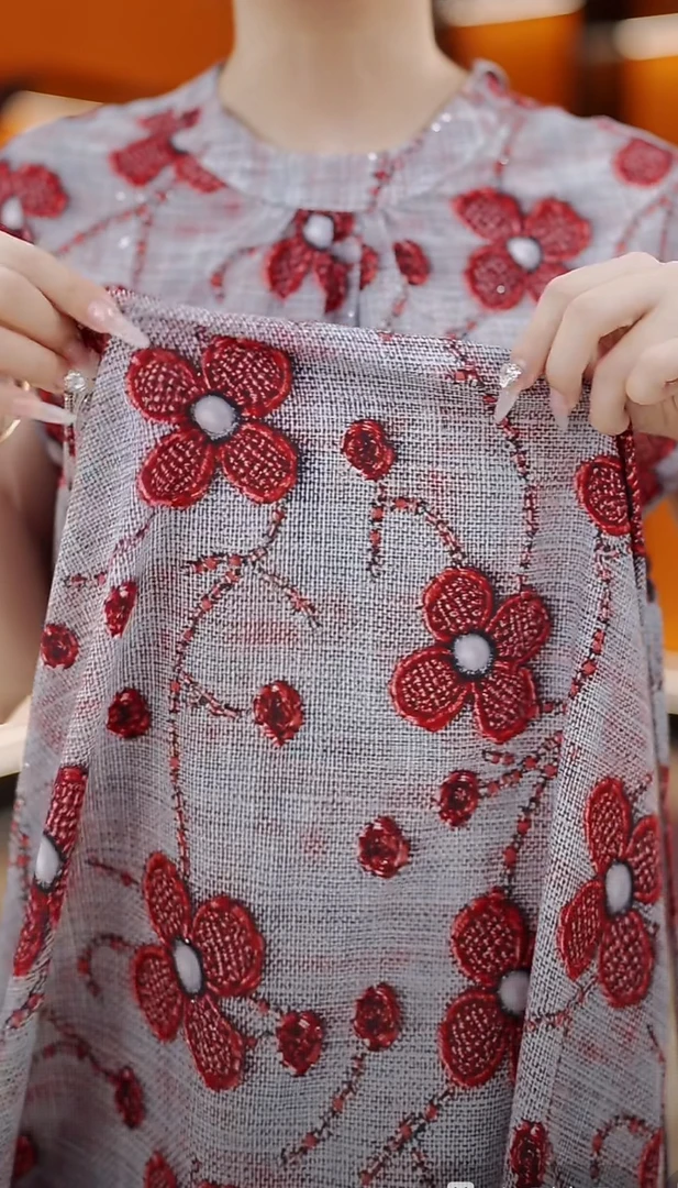 新款度假风暗红花朵