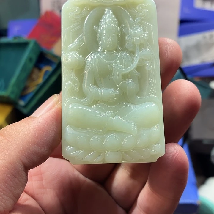 颈饰未镶嵌和田玉（糖玉）