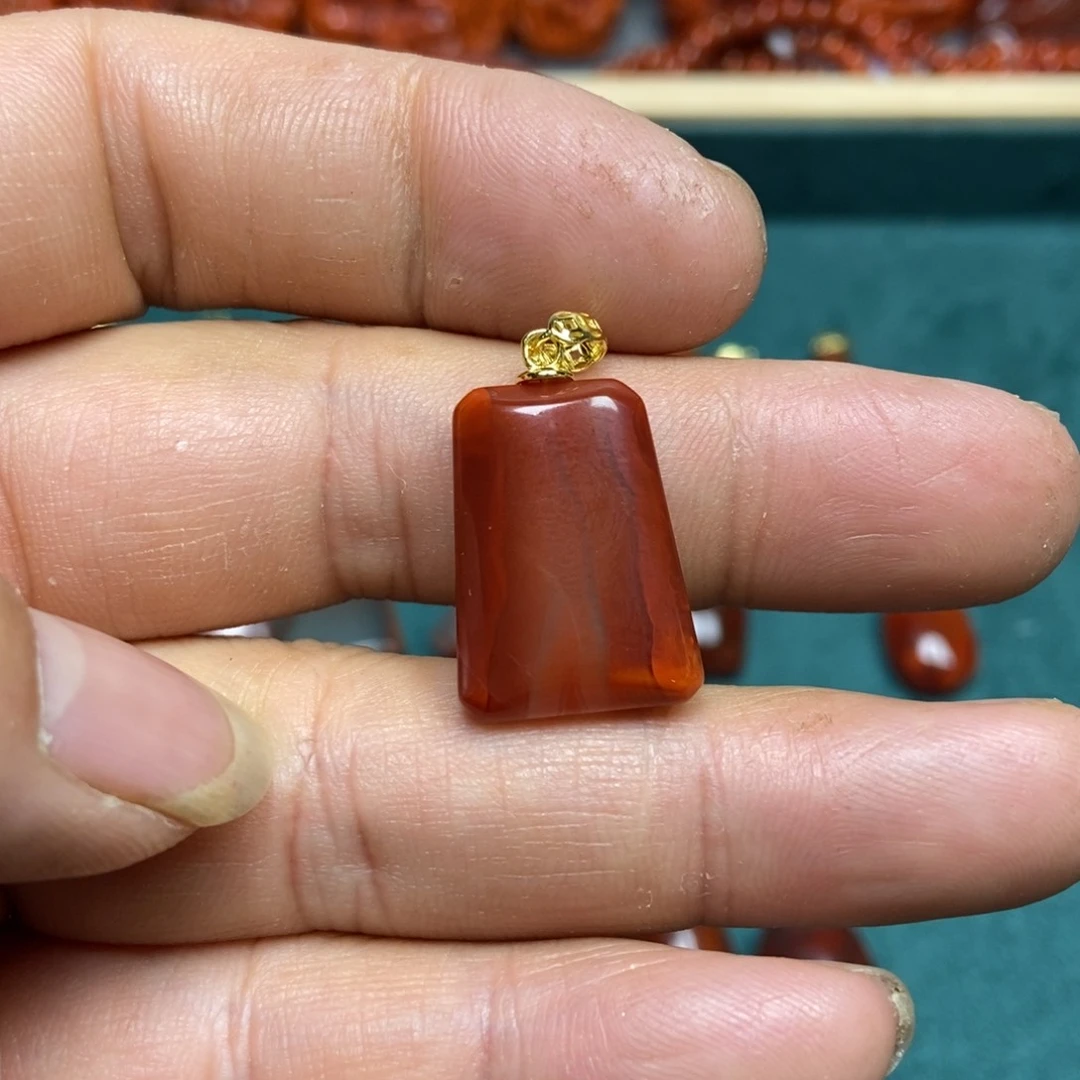 南红玛瑙吊坠(不含链)未镶嵌