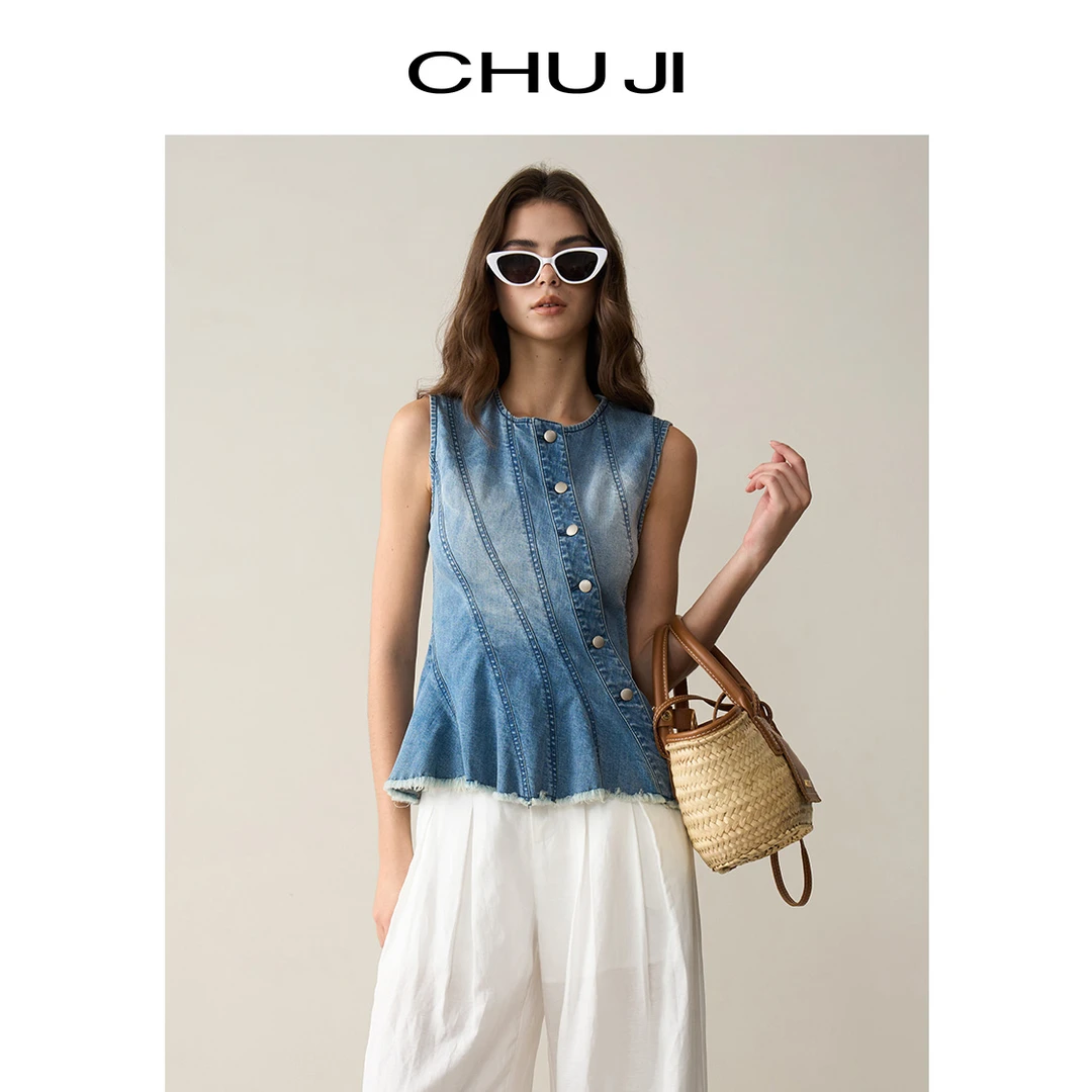 Chuji/出迹无袖圆领牛仔背心马甲夏季收腰水渐变色上衣E1M1876D