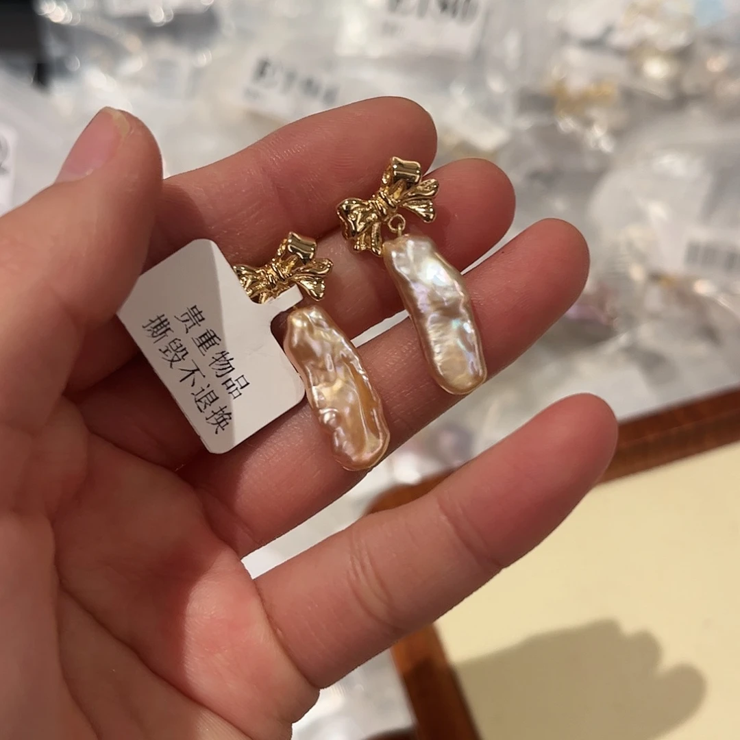 淡水珍珠颈饰合金