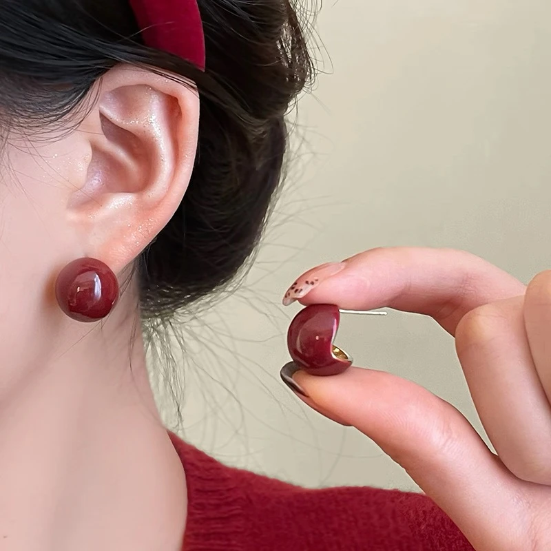 铜合金耳饰 耳钉酒红色耳饰精致复古气质高级感耳环时尚圆脸耳饰