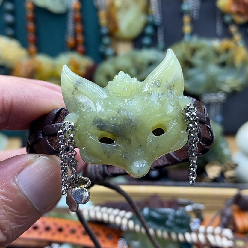 【闪购商品】未镶嵌岫玉手牌