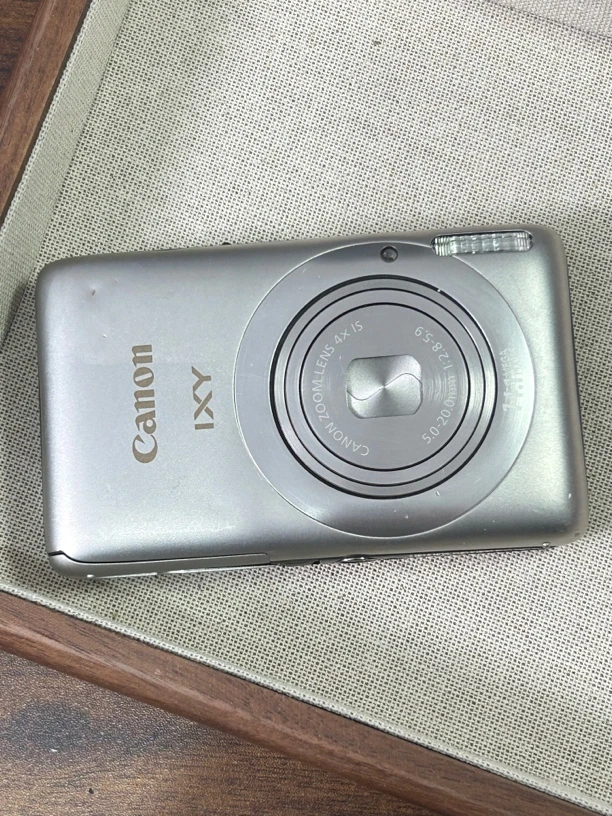 9新 Canon/佳能 ixus130 屏划痕 日版无中文复古ccd数码相机