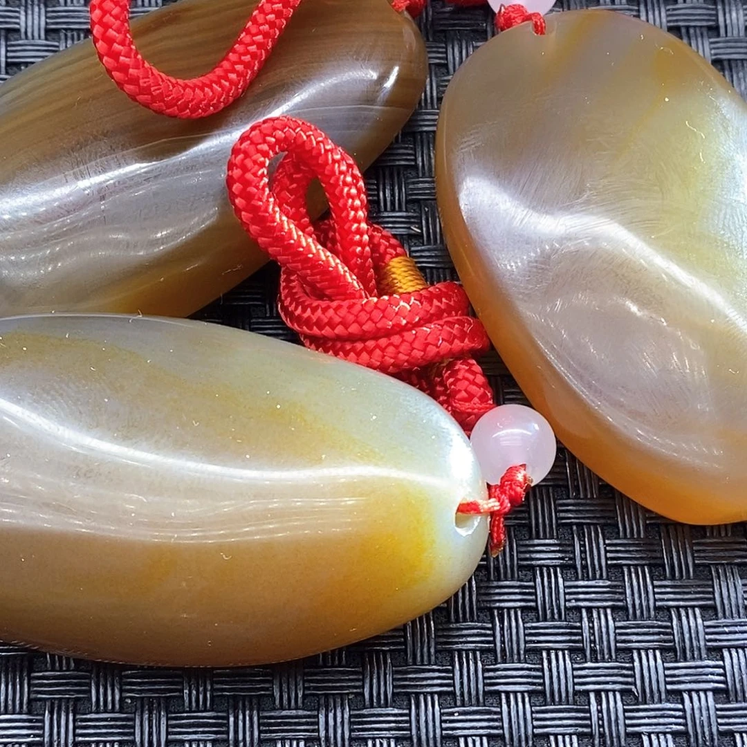 玛瑙/玉髓颈饰未镶嵌B****n