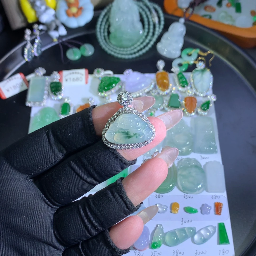 翡翠银S925镶嵌吊坠(不含链)飘花佛公