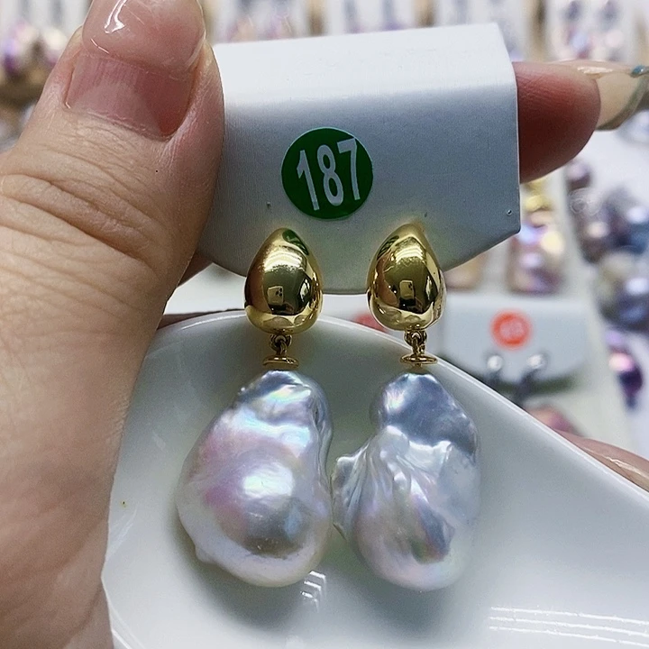 银S925镶嵌耳饰淡水珍珠