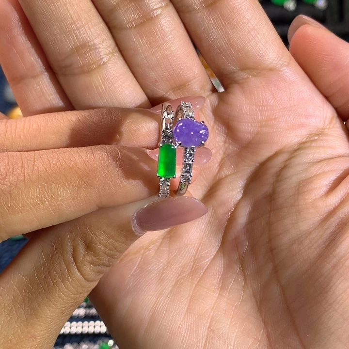 翡翠18K金镶嵌戒指双拼排戒