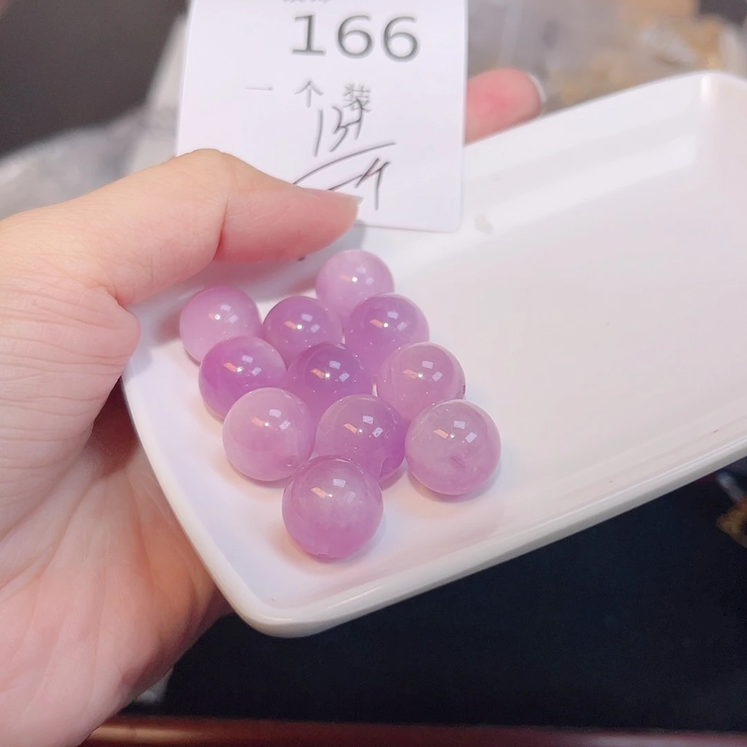 未镶嵌珠宝半成品水晶166 。
