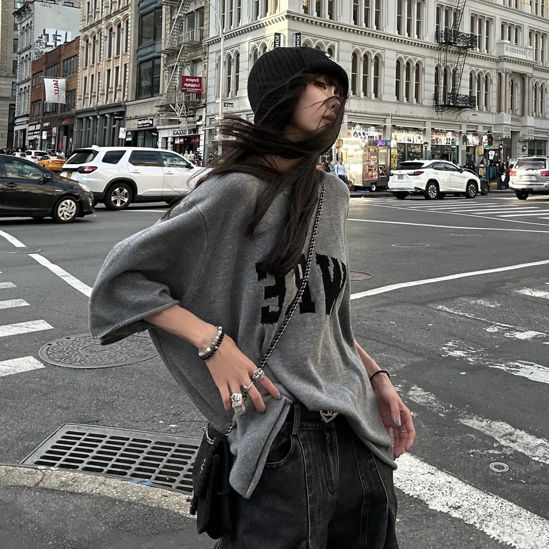 清壹家 秋冬新款小众高品质女装 简约设计感时尚百搭休闲上衣