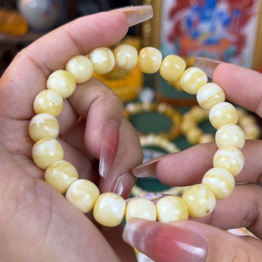 未镶嵌琥珀珠宝奇石