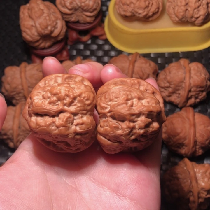 泽***龙文玩核桃把件蛤蟆