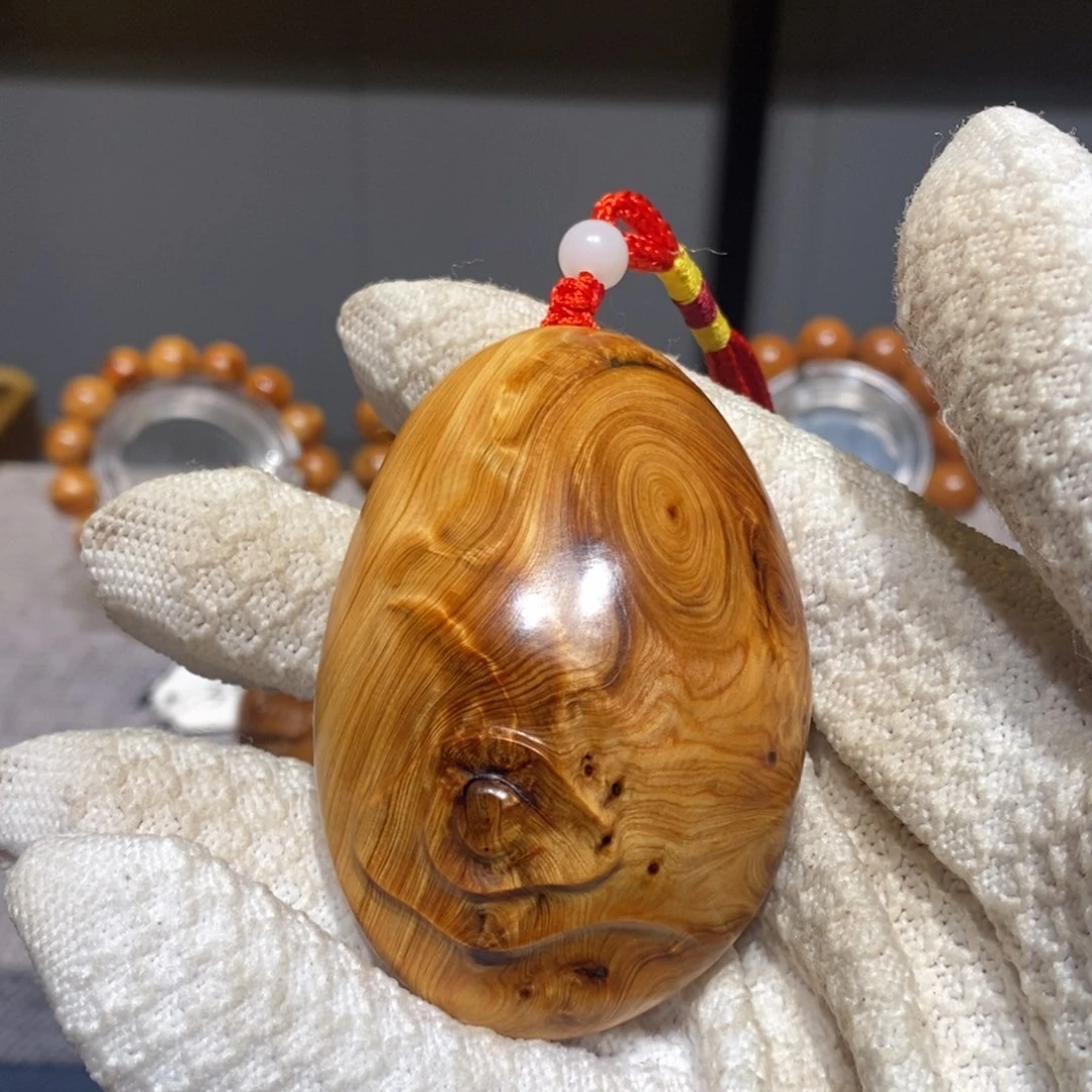 柏木（崖柏）祥云纹瘤疤闪电手把件