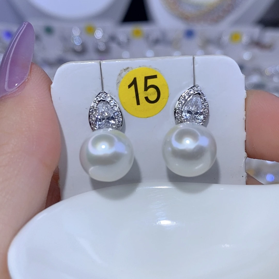 未镶嵌淡水珍珠耳饰