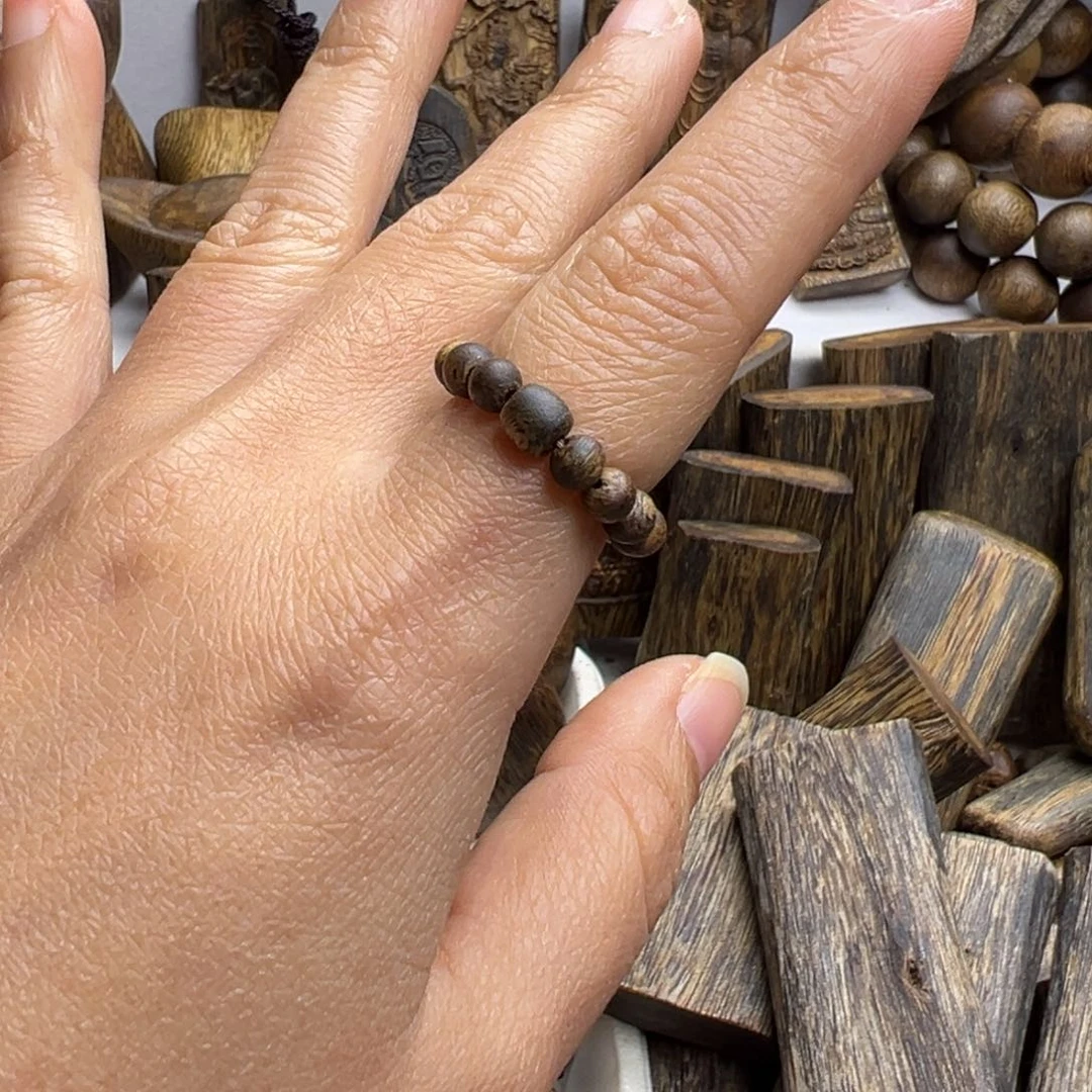 沉香沉香碎屑棋楠手戒