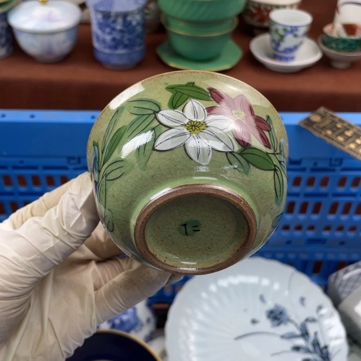 他家瓷器真美…开播了