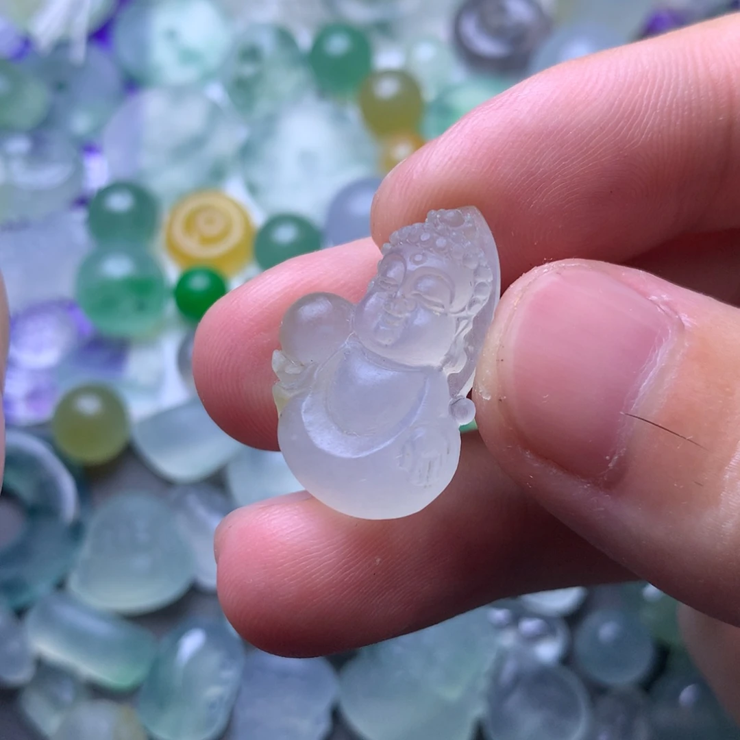 定制翡翠未镶嵌挂件