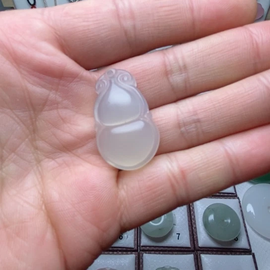 玛瑙/玉髓颈饰未镶嵌我****宗