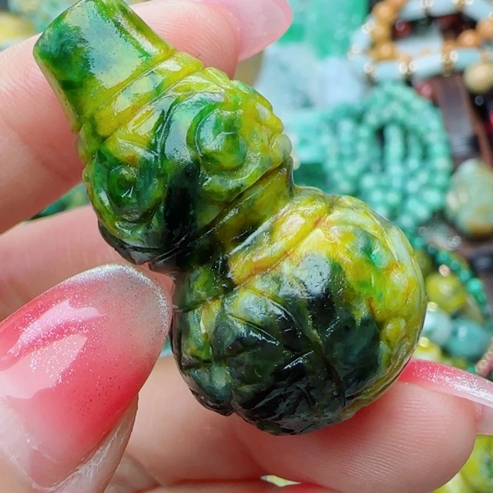 翡翠未镶嵌颈饰天然A货22