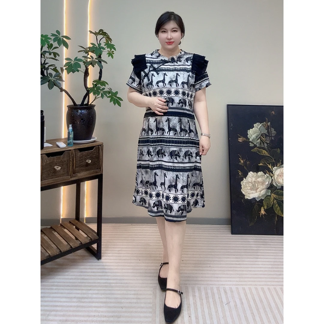 【胡小肥】64夏季新款大码连衣裙8902显瘦气质时尚碎花设计感小个子