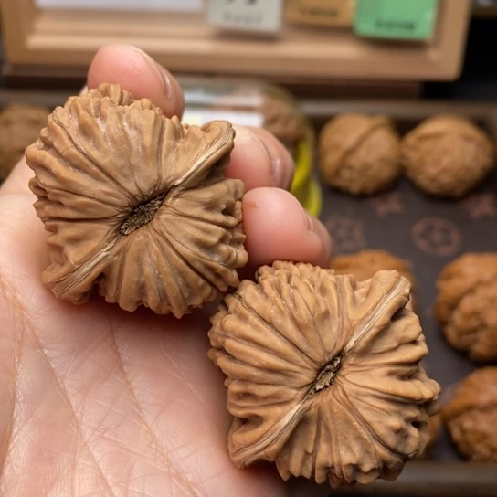 文玩核桃把件四座楼41