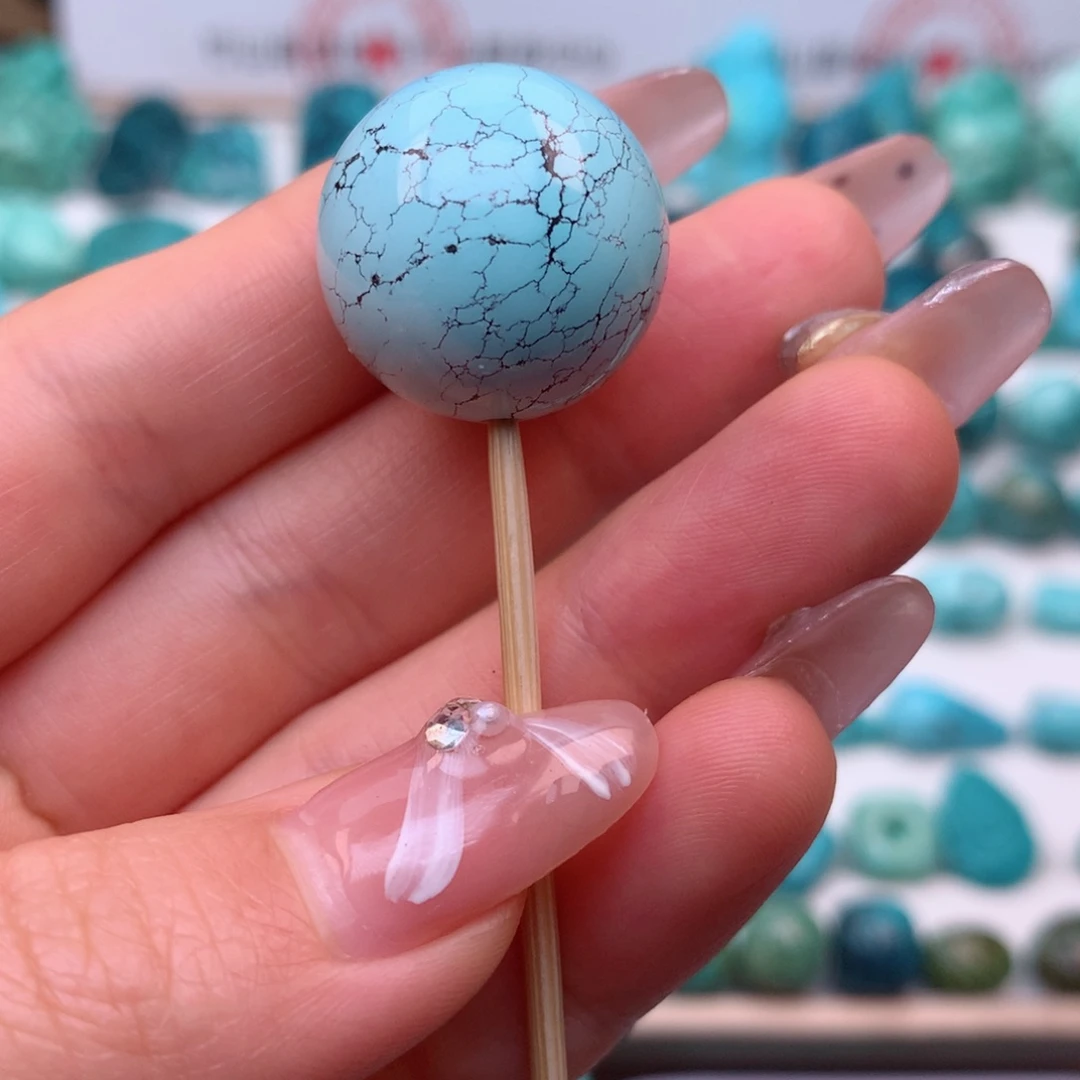 绿松石未镶嵌颈饰